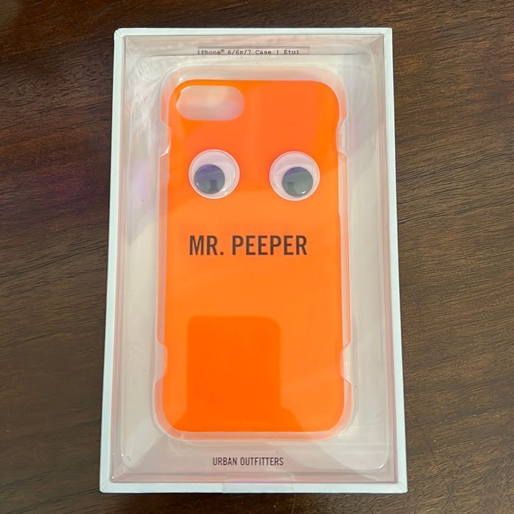 Apple IPhone 6 6s 7 Case New in box Mr Peeper with moving eyes Urban Outfitters